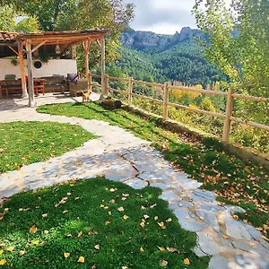 https://casa-los-chaparrales.es-andalucia.com